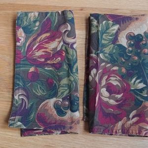 Lauren Ralph Lauren Floral Cloth Napkins Red Green